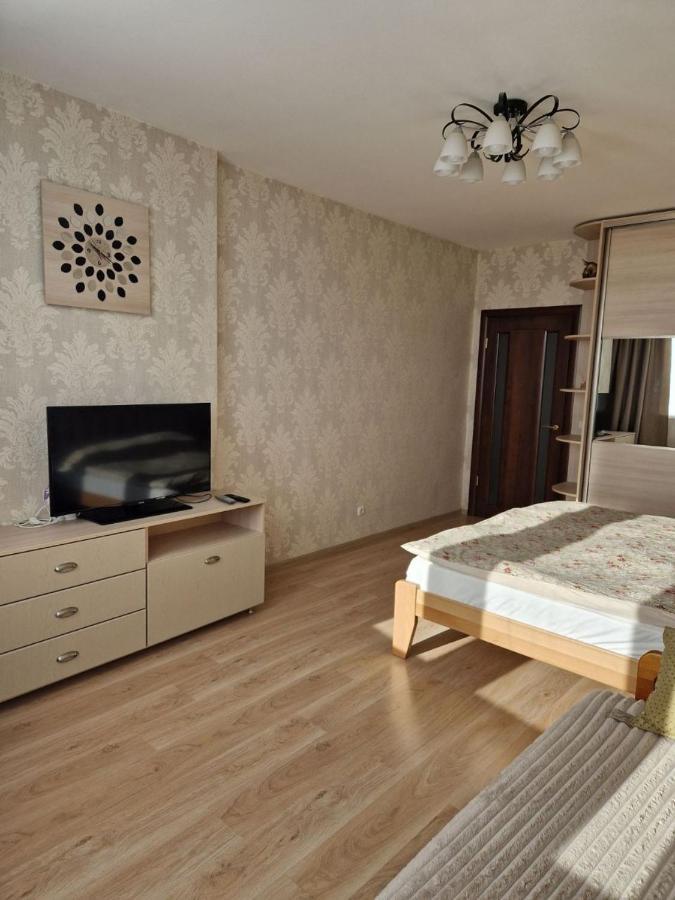 Видовые Апартаменты Kiev Exterior foto